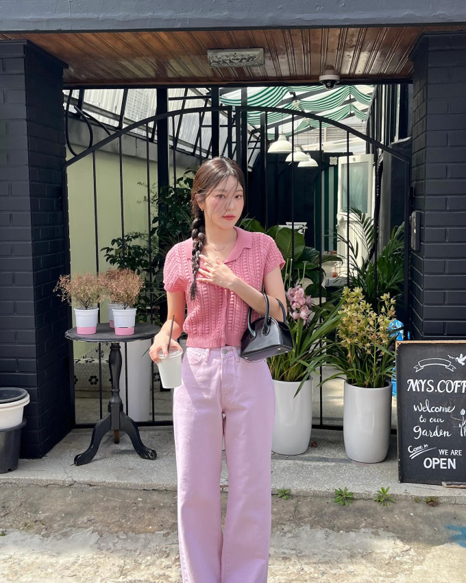 5 màu sắc trang phục tôn da sáng bật tông, ai cũng có thể mặc đẹp - Ảnh 8. 5 màu sắc trang phục tôn da sáng bật tông, ai cũng có thể mặc đẹp - Ảnh 8.