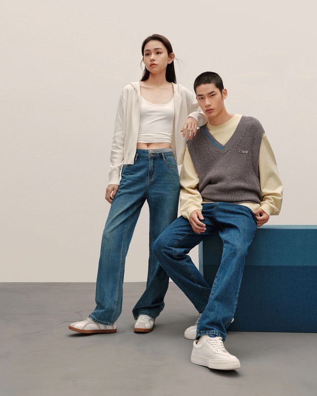 Quần jeans đâu chỉ có màu xanh- Ảnh 2. Quần jeans đâu chỉ có màu xanh- Ảnh 2.