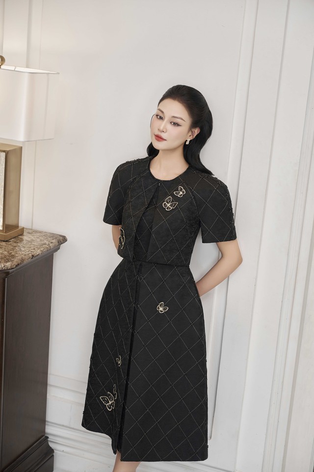 Nàng Diệp 'Người một nhà' cực quyến rũ khi diện đầm dạ hội sang trọng- Ảnh 10. Nàng Diệp 'Người một nhà' cực quyến rũ khi diện đầm dạ hội sang trọng- Ảnh 10.