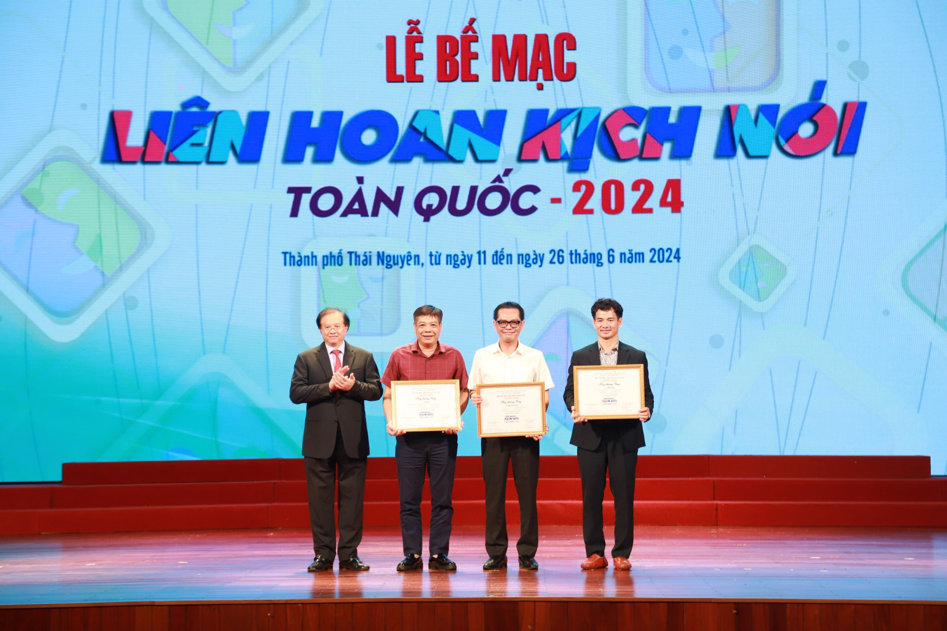 lien hoan kich noi toan quoc 2024 con do nhung dieu nuoi tiec hinh 3