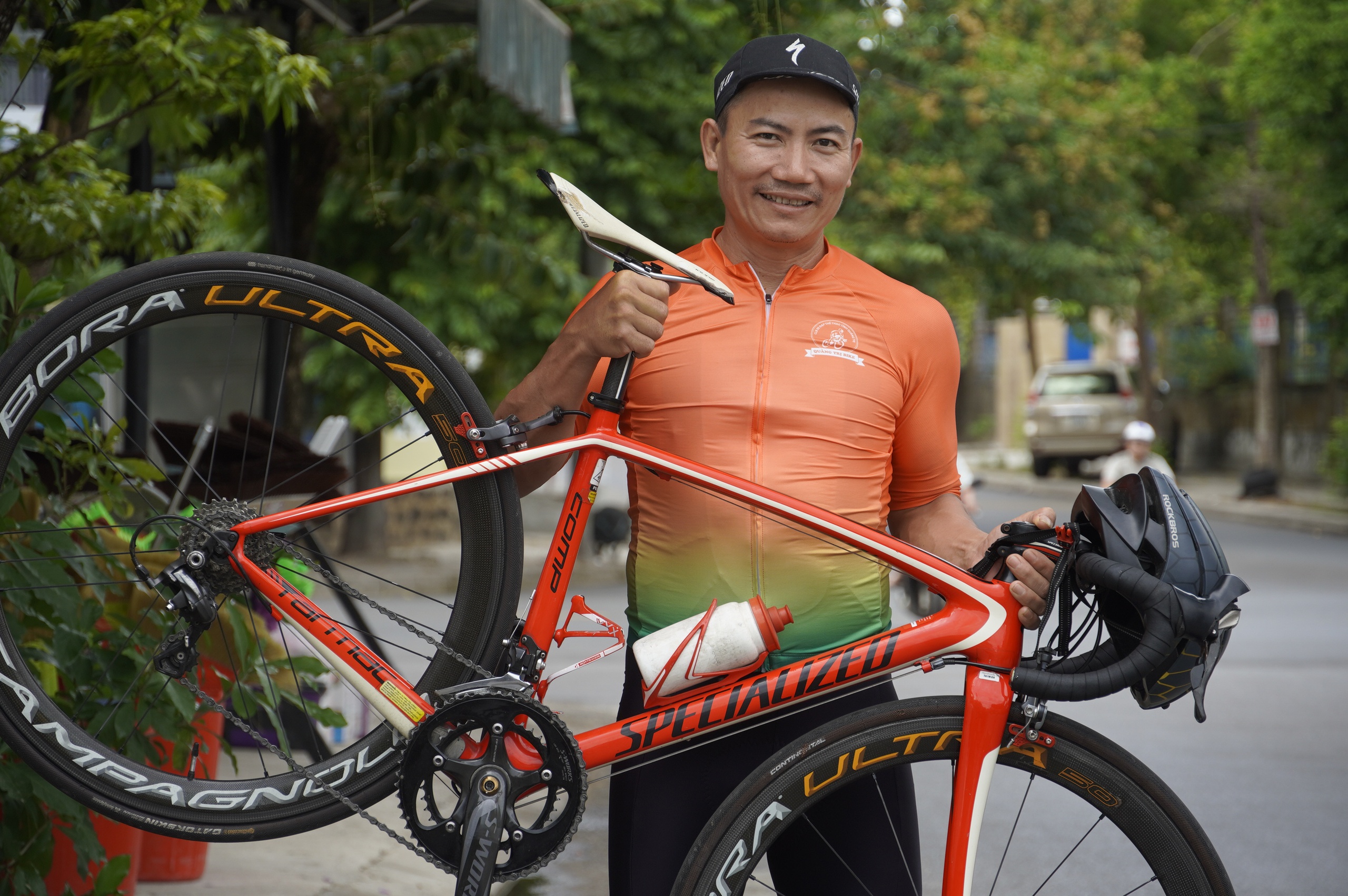 Ngày hội đạp xe Vì hòa bình: Chăm sóc kỹ lưỡng 'ngựa carbon' trước ngày khai hội- Ảnh 2. Ngày hội đạp xe Vì hòa bình: Chăm sóc kỹ lưỡng 'ngựa carbon' trước ngày khai hội- Ảnh 2.