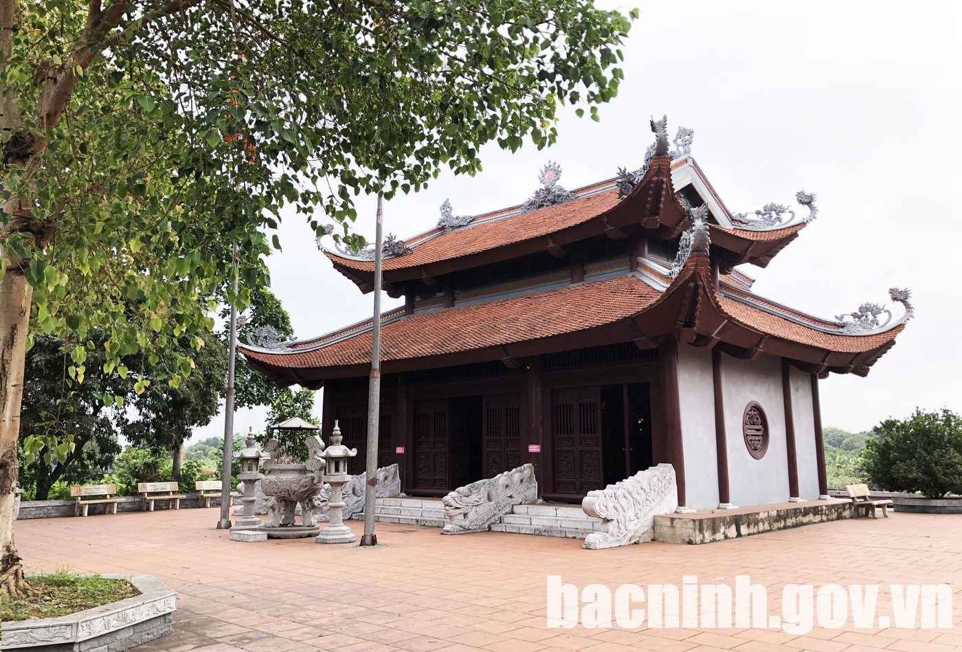 Cách đền Đô ở Bắc Ninh 2km là lăng vua Lý Thái Tổ, có ao bán nguyệt, cạnh đồng lúa, xưa là khu rừng- Ảnh 6. Cách đền Đô ở Bắc Ninh 2km là lăng vua Lý Thái Tổ, có ao bán nguyệt, cạnh đồng lúa, xưa là khu rừng- Ảnh 6.