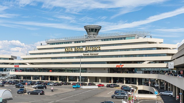 5 sân bay ấn tượng ở châu Âu bạn đã check-in hết chưa?- Ảnh 3. 5 sân bay ấn tượng ở châu Âu bạn đã check-in hết chưa?- Ảnh 3.