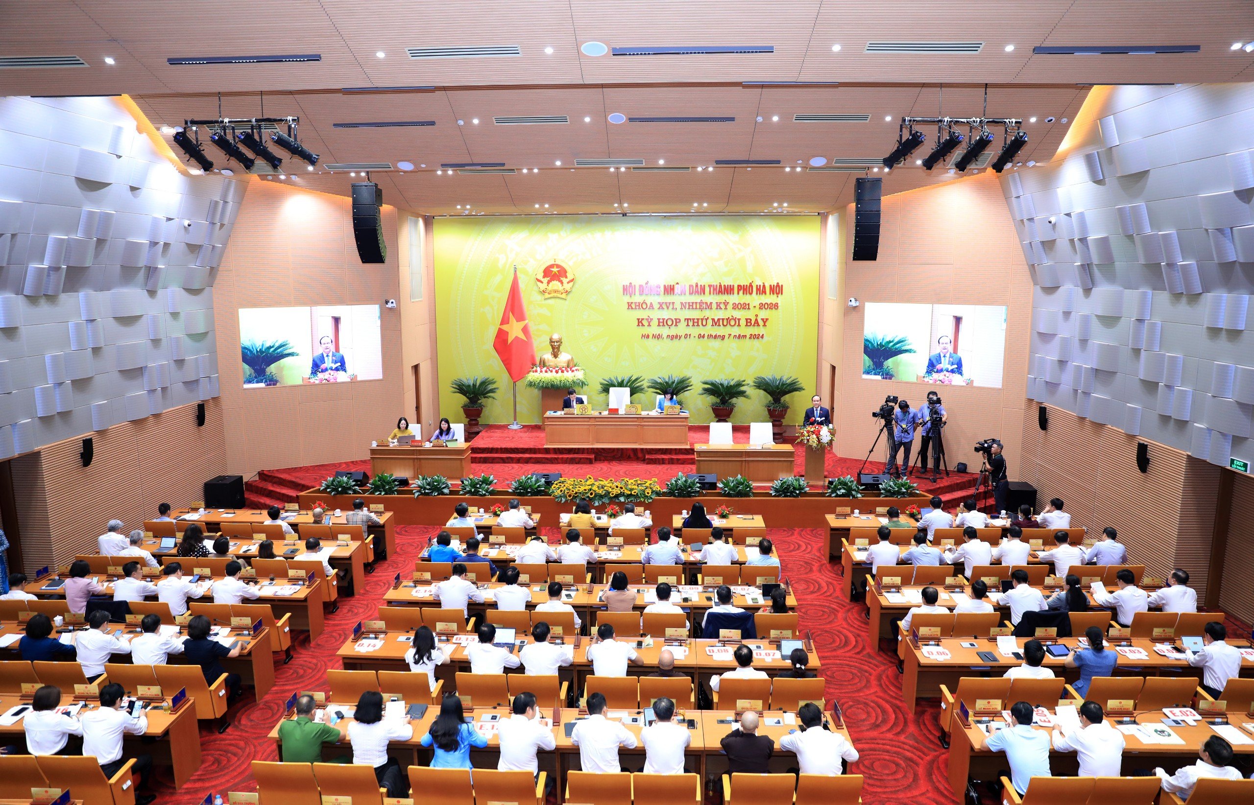 Chủ tịch HĐND TP Hà Nội: Có nơi còn tâm lý bàn lùi, sợ sai- Ảnh 2. Chủ tịch HĐND TP Hà Nội: Có nơi còn tâm lý bàn lùi, sợ sai- Ảnh 2.