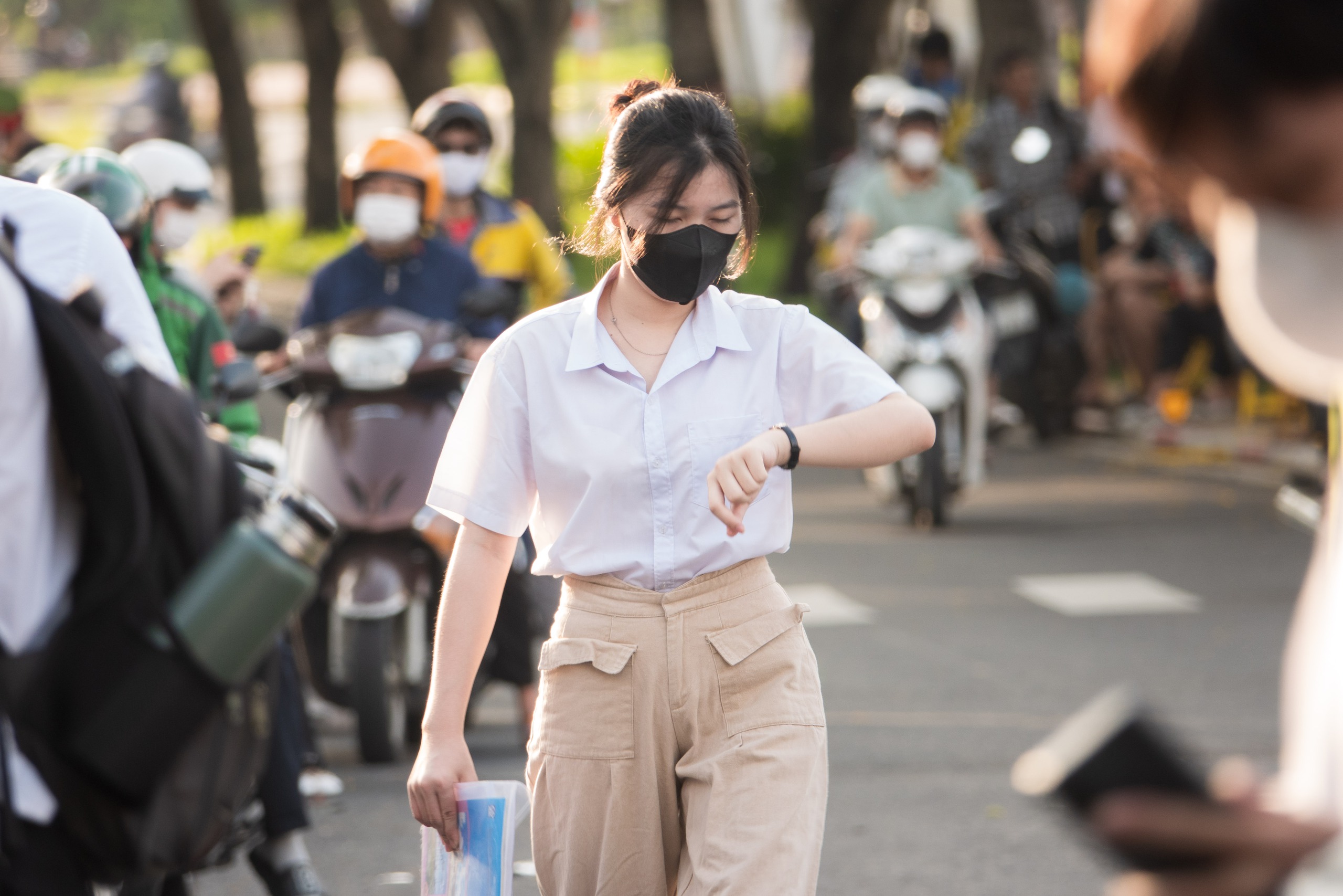 Hàng ngàn thí sinh tham dự kỳ thi giành suất vào các trường công an- Ảnh 3. Hàng ngàn thí sinh tham dự kỳ thi giành suất vào các trường công an- Ảnh 3.