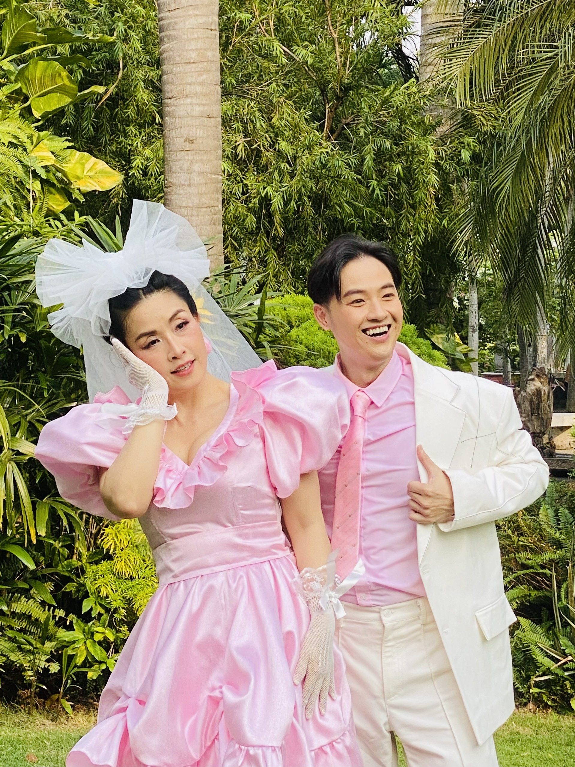 Thanh Duy và Kiều Oanh đẹp đôi trong Thanh Duy và Kiều Oanh đẹp đôi trong