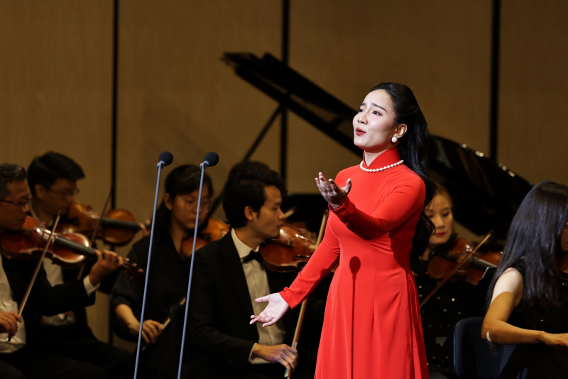 “Hoà nhạc tháng 7” mở màn chuỗi chương trình kỷ niệm 1 năm khánh thành Nhà hát Hồ Gươm - Ảnh 2. “Hoà nhạc tháng 7” mở màn chuỗi chương trình kỷ niệm 1 năm khánh thành Nhà hát Hồ Gươm - Ảnh 2.