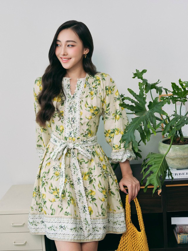 Váy hoa và những kiểu họa tiết chẳng bao giờ hết 'hot'- Ảnh 2. Váy hoa và những kiểu họa tiết chẳng bao giờ hết 'hot'- Ảnh 2.