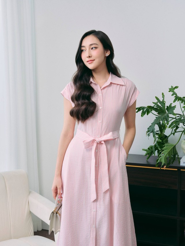 Váy hoa và những kiểu họa tiết chẳng bao giờ hết 'hot'- Ảnh 9. Váy hoa và những kiểu họa tiết chẳng bao giờ hết 'hot'- Ảnh 9.