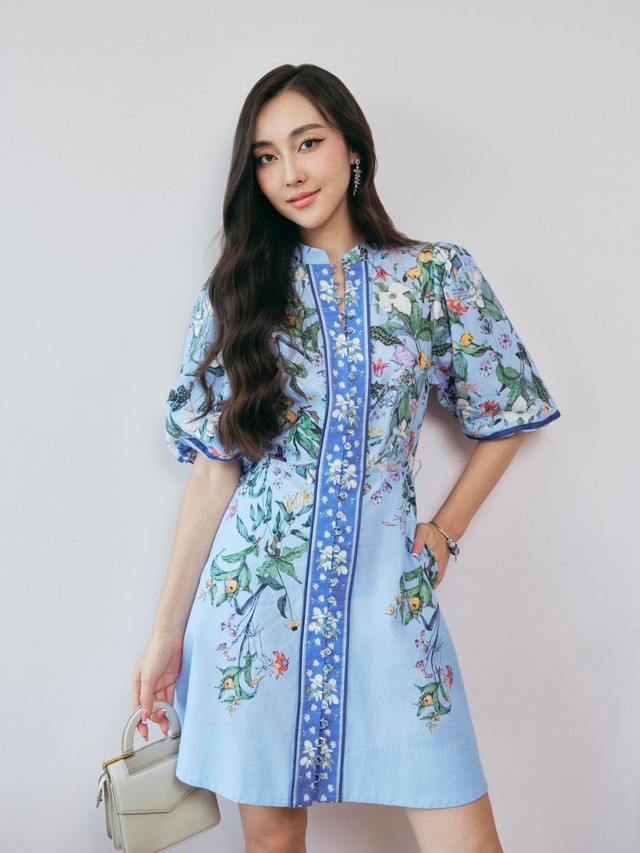 Váy hoa và những kiểu họa tiết chẳng bao giờ hết 'hot'- Ảnh 8. Váy hoa và những kiểu họa tiết chẳng bao giờ hết 'hot'- Ảnh 8.
