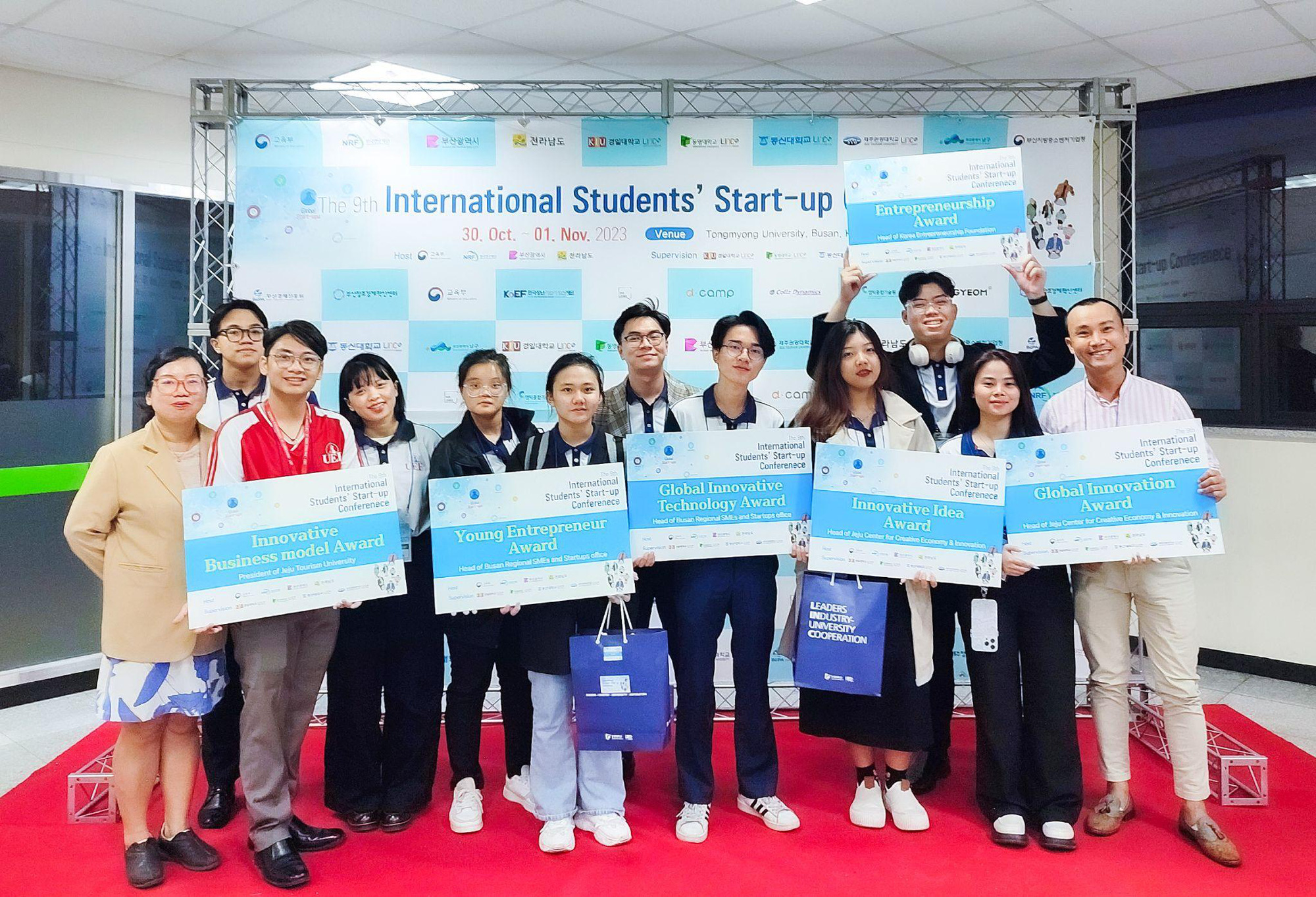 UEF ưu đãi cho thí sinh đăng ký nhập học sớm- Ảnh 3. UEF ưu đãi cho thí sinh đăng ký nhập học sớm- Ảnh 3.