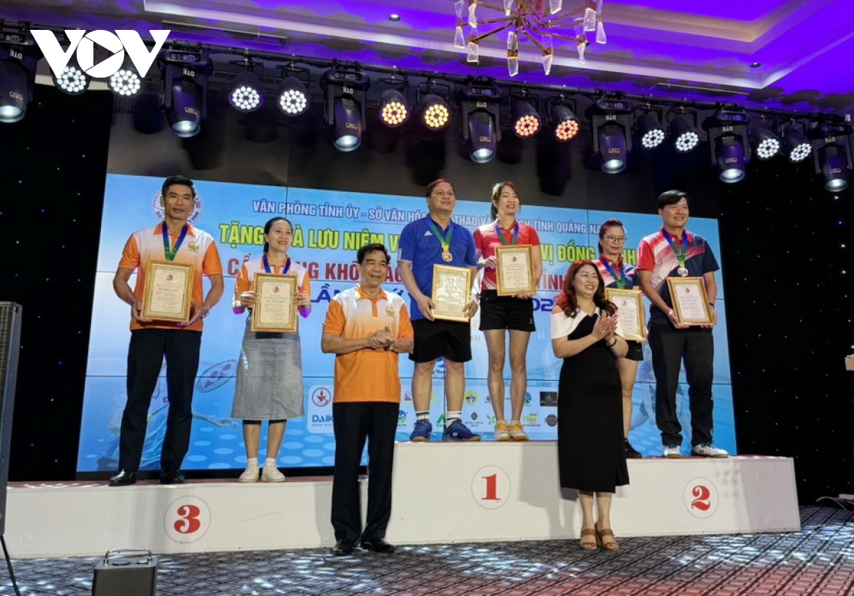 sôi động giải cầu lông khối Đảng tỉnh quảng nam năm 2024 hình ảnh 4 soi dong giai cau long khoi Dang tinh quang nam nam 2024 hinh anh 4