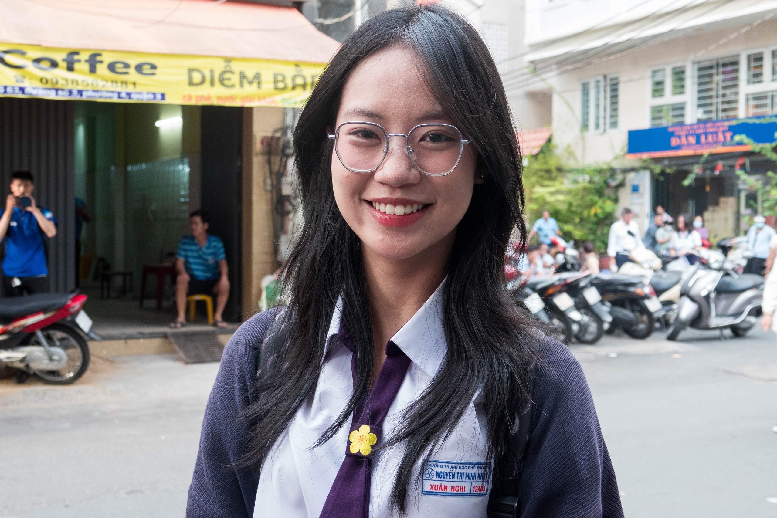 Thi tốt nghiệp THPT 2024: 'Tiếc là năm sau các em sẽ mất niềm vui đoán đề!'- Ảnh 2. Thi tốt nghiệp THPT 2024: 'Tiếc là năm sau các em sẽ mất niềm vui đoán đề!'- Ảnh 2.