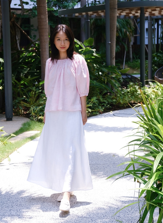 Mặc linen đơn giản lại mát và đẹp không ngờ- Ảnh 2. Mặc linen đơn giản lại mát và đẹp không ngờ- Ảnh 2.