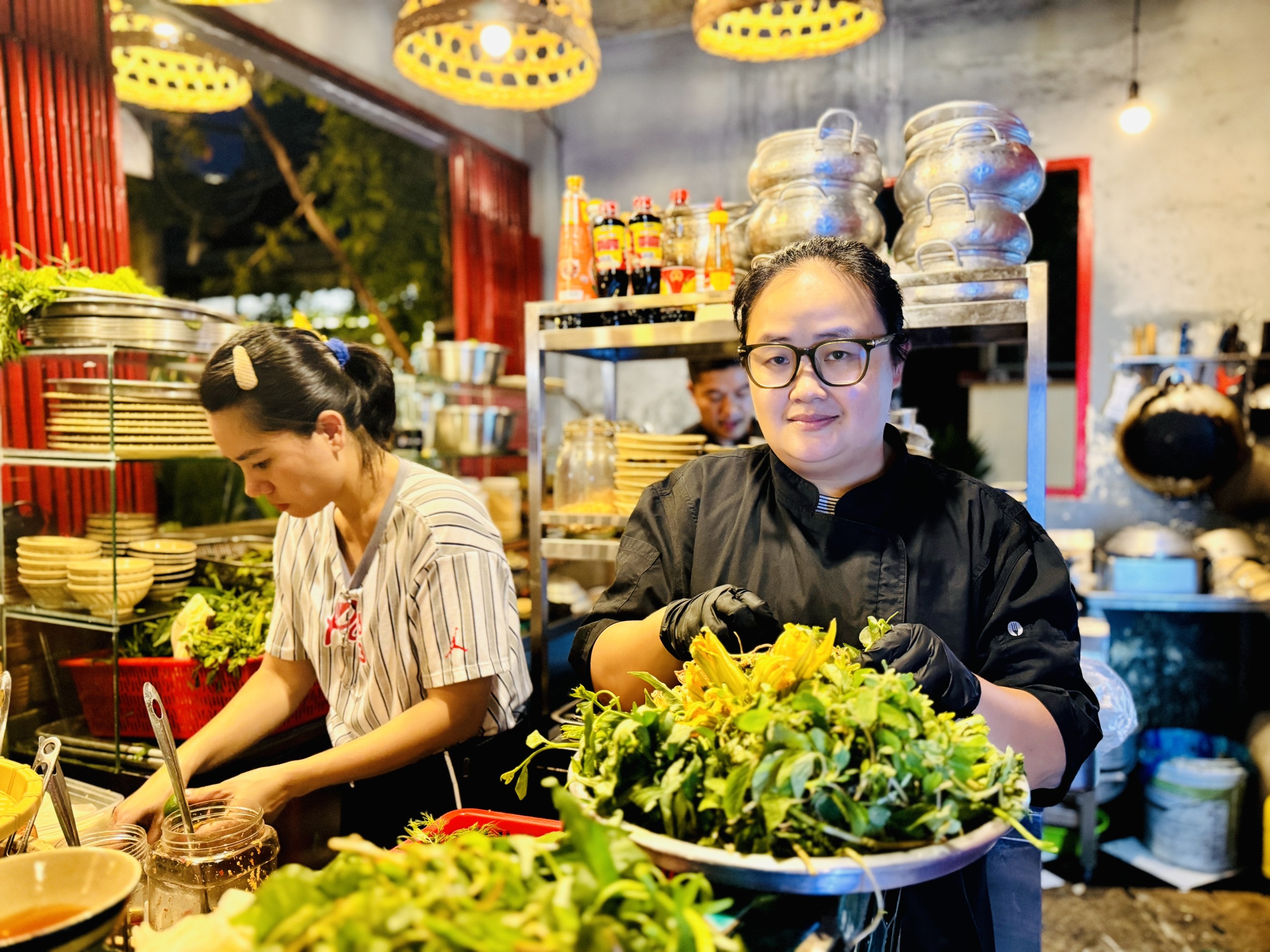 Cách quán ăn món Bắc, Trung ở TP.HCM chinh phục được các vị khách khó tính- Ảnh 3. Cách quán ăn món Bắc, Trung ở TP.HCM chinh phục được các vị khách khó tính- Ảnh 3.