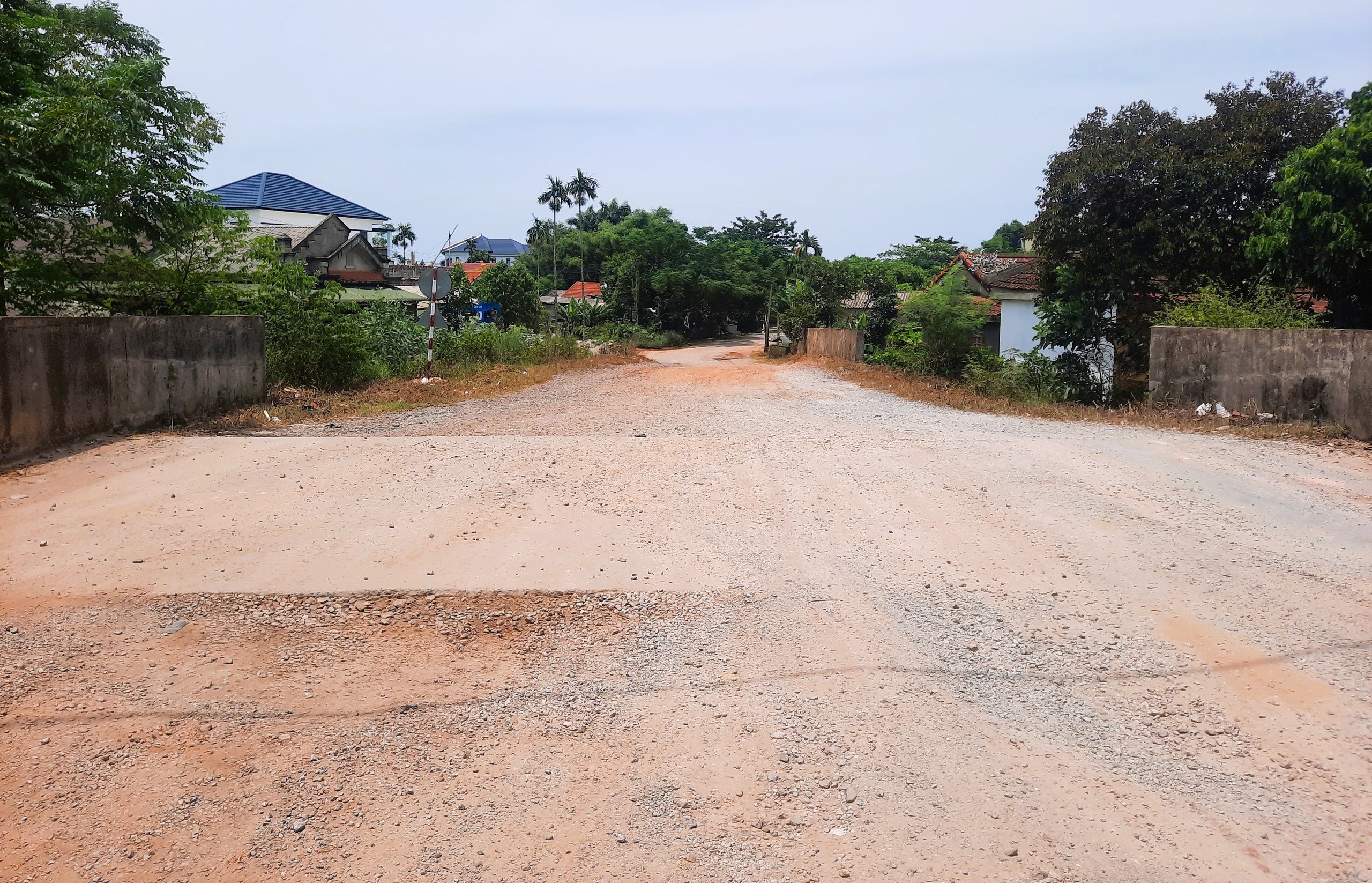 Quảng Trị: Công tác GPMB vẫn là điểm nghẽn ảnh hưởng tiến độ các dự án- Ảnh 5. Quảng Trị: Công tác GPMB vẫn là điểm nghẽn ảnh hưởng tiến độ các dự án- Ảnh 5.