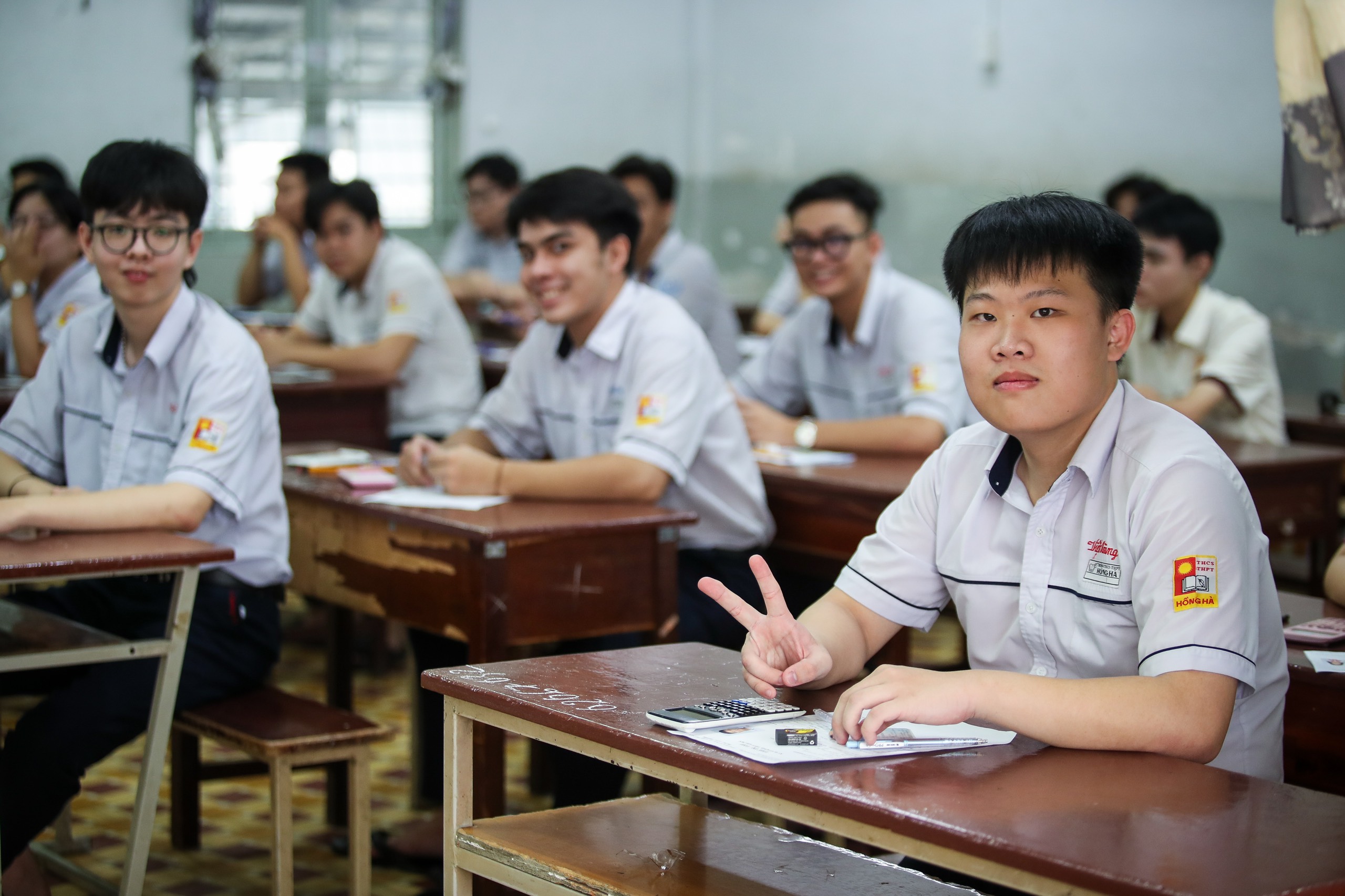 Các địa phương sắp hoàn tất chấm thi tốt nghiệp THPT- Ảnh 2. Các địa phương sắp hoàn tất chấm thi tốt nghiệp THPT- Ảnh 2.