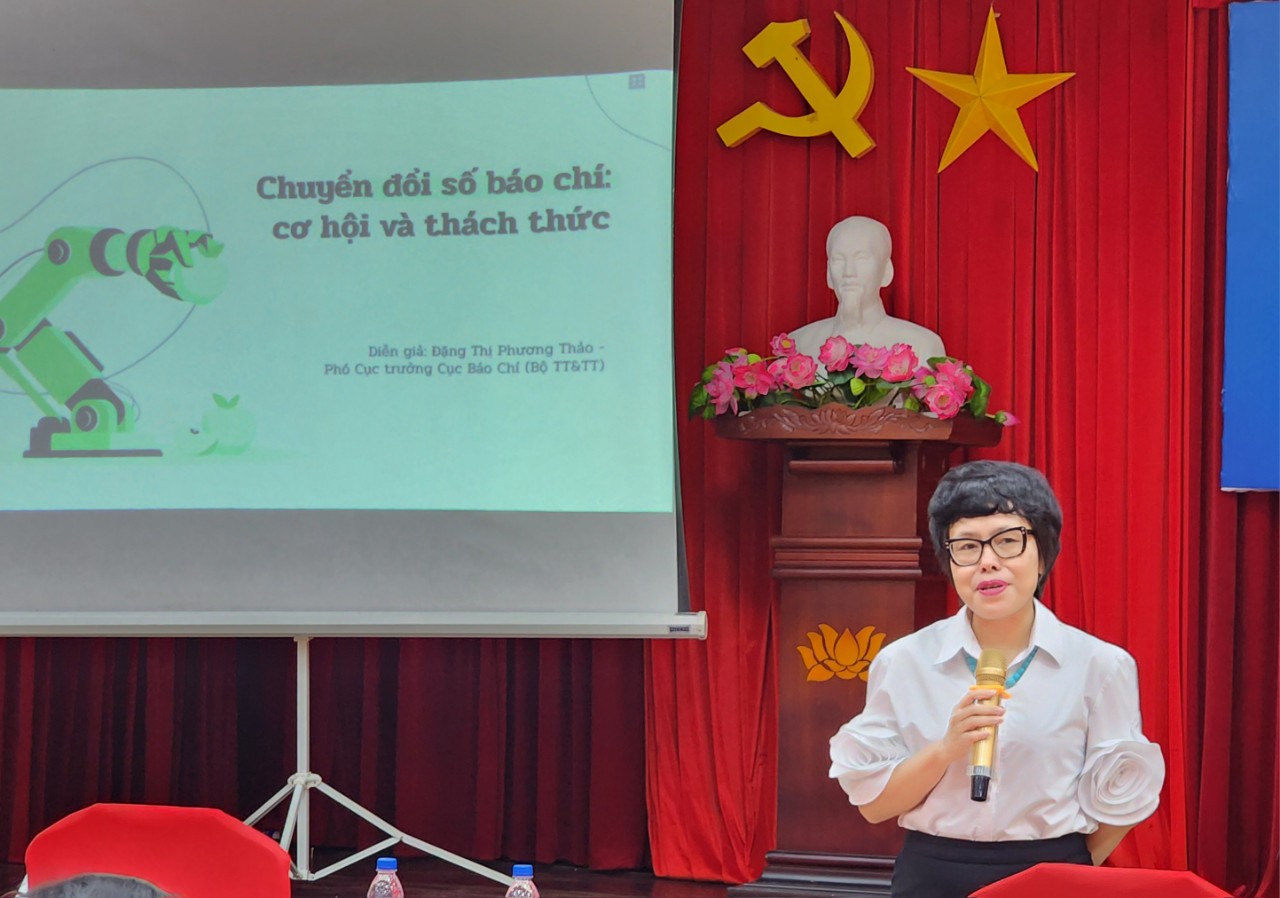 Các cơ quan báo chí cần đẩy mạnh chuyển đổi số- Ảnh 2. Các cơ quan báo chí cần đẩy mạnh chuyển đổi số- Ảnh 2.