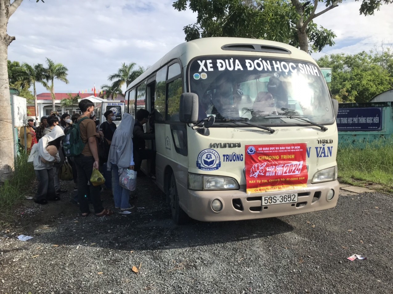 Cà Mau: Học sinh H.Ngọc Hiển phải sang H.Năm Căn thi tốt nghiệp THPT 2024- Ảnh 2. Cà Mau: Học sinh H.Ngọc Hiển phải sang H.Năm Căn thi tốt nghiệp THPT 2024- Ảnh 2.