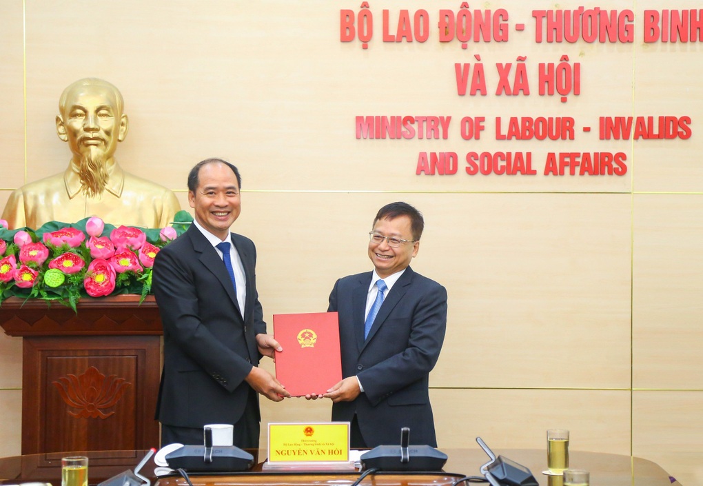 Bổ nhiệm 2 cán bộ, công chức cấp vụ tại Bộ LĐ-TBXH - 3 Bổ nhiệm 2 cán bộ, công chức cấp vụ tại Bộ LĐ-TBXH - 3