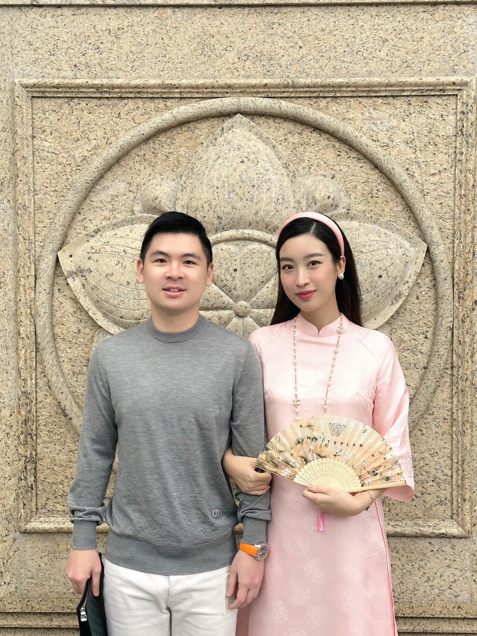 Hoa hậu Đỗ Mỹ Linh sinh con đầu lòng sau thời gian "ở ẩn" - Ảnh 2. Hoa hậu Đỗ Mỹ Linh sinh con đầu lòng sau thời gian "ở ẩn" - Ảnh 2.