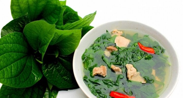 Cách nấu canh thịt bò lá lốt ngon đơn giản - Ảnh 2. Cách nấu canh thịt bò lá lốt ngon đơn giản - Ảnh 2.