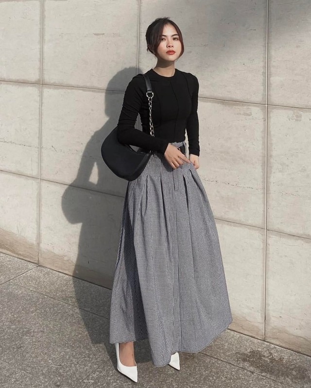 Chân váy midi đáng sắm nhất vì linh hoạt và không lỗi mốt- Ảnh 5. Chân váy midi đáng sắm nhất vì linh hoạt và không lỗi mốt- Ảnh 5.