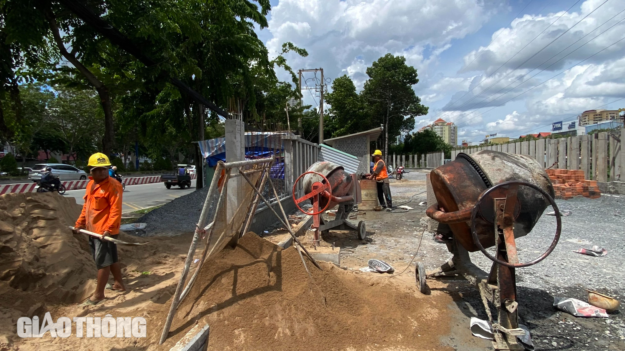 Tăng tốc xây bãi giữ xe, trạm xe buýt dọc metro Bến Thành - Suối Tiên- Ảnh 2. Tăng tốc xây bãi giữ xe, trạm xe buýt dọc metro Bến Thành - Suối Tiên- Ảnh 2.