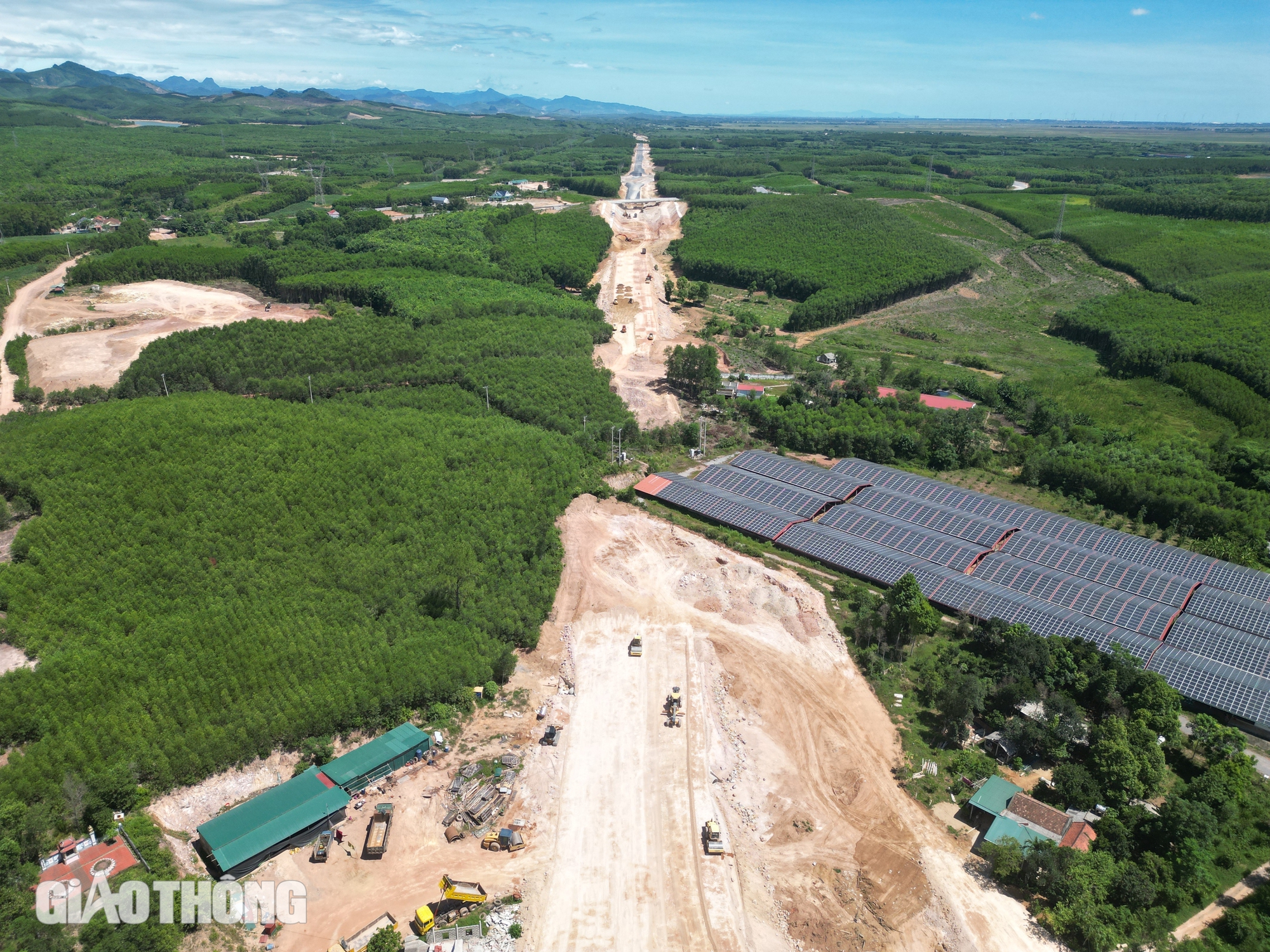 Vướng mặt bằng, cao tốc Bắc - Nam qua Quảng Bình phải thi công Vướng mặt bằng, cao tốc Bắc - Nam qua Quảng Bình phải thi công