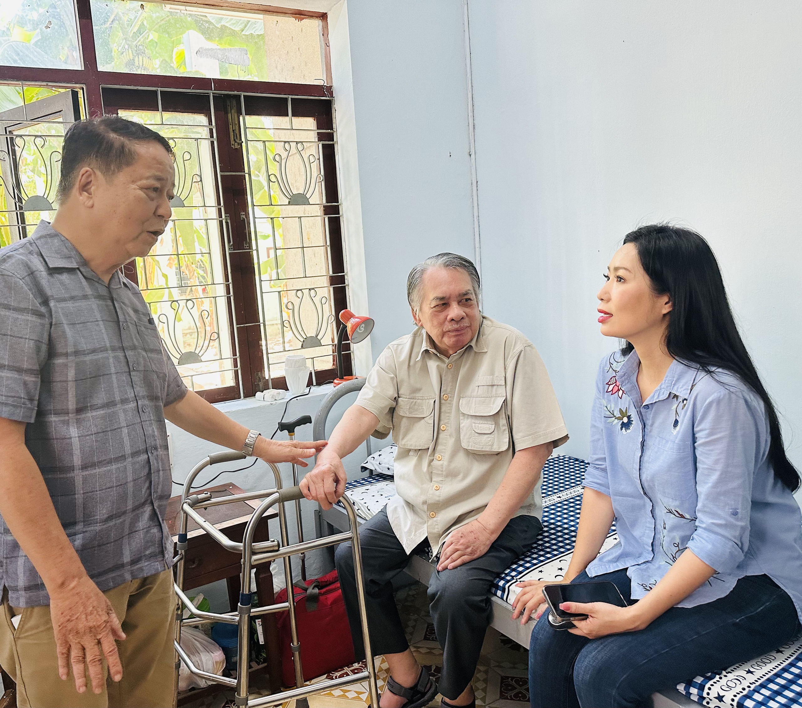 Mạc Can, Diệu Hiền và các nghệ sĩ lão thành Mạc Can, Diệu Hiền và các nghệ sĩ lão thành