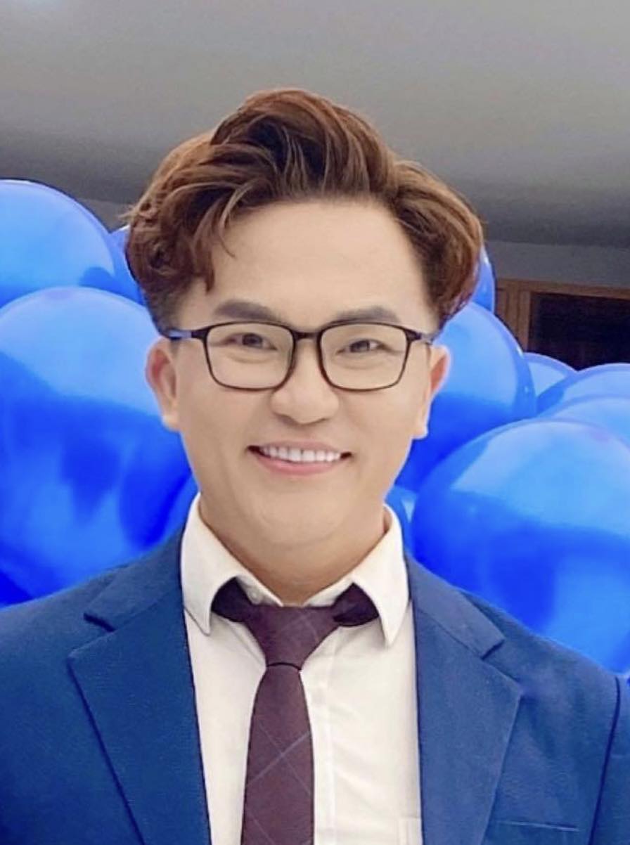 Đại Nghĩa, Đình Toàn, Mỹ Duyên xúc động trong ngày viếng Lẵng Đại Nghĩa, Đình Toàn, Mỹ Duyên xúc động trong ngày viếng Lẵng