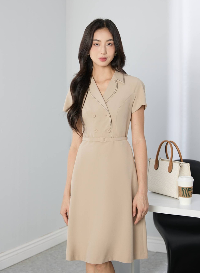 Công sở cuối hè vẫn chuộng áo sơ mi, quần jeans và váy liền đa năng- Ảnh 5. Công sở cuối hè vẫn chuộng áo sơ mi, quần jeans và váy liền đa năng- Ảnh 5.