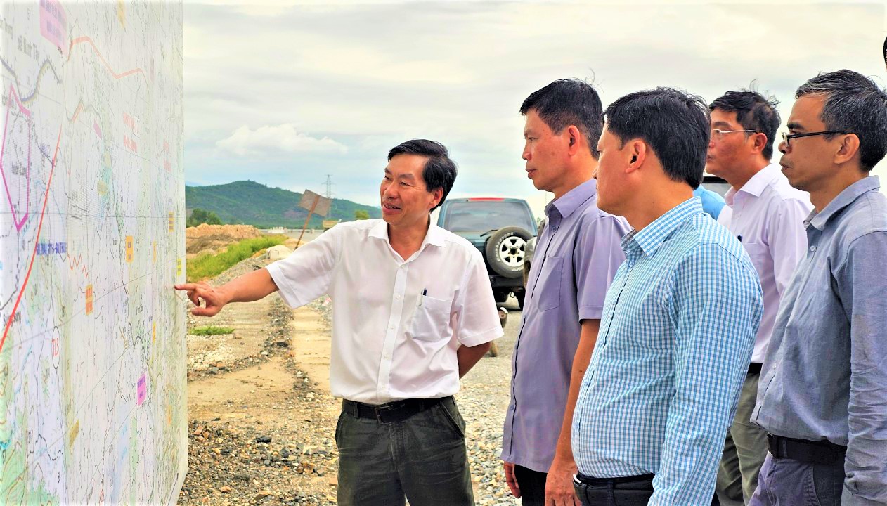 Nỗ lực thi công cao tốc Khánh Hòa - Buôn Ma Thuột trong khó khăn về mặt bằng- Ảnh 2. Nỗ lực thi công cao tốc Khánh Hòa - Buôn Ma Thuột trong khó khăn về mặt bằng- Ảnh 2.
