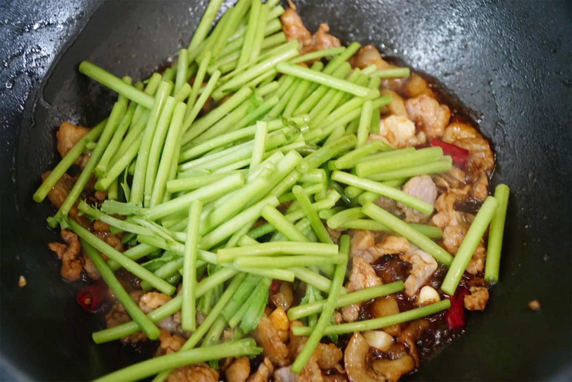 Mùa hè, phải bổ sung kali: Làm 3 món ngon giúp cơ thể thanh nhiệt, bổ sung kali lại dưỡng gan và đẹp da - Ảnh 11. Mùa hè, phải bổ sung kali: Làm 3 món ngon giúp cơ thể thanh nhiệt, bổ sung kali lại dưỡng gan và đẹp da - Ảnh 11.