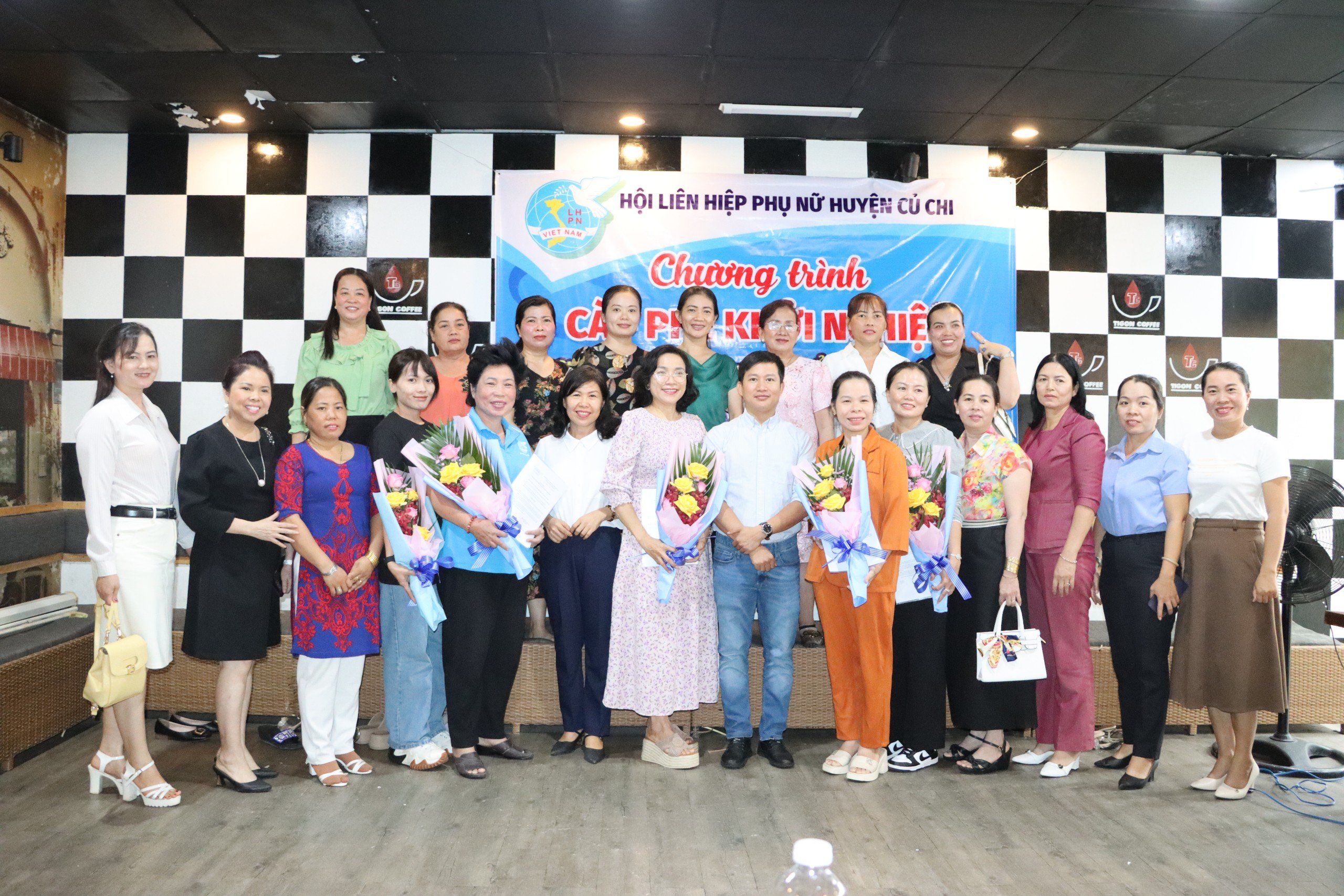 Củ Chi (TPHCM): Định hướng để phụ nữ khởi nghiệp thành công- Ảnh 3. Củ Chi (TPHCM): Định hướng để phụ nữ khởi nghiệp thành công- Ảnh 3.