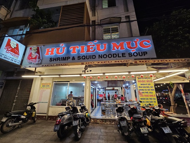 Những quán hủ tiếu mực được nhiều thực khách yêu thích tại TP.HCM- Ảnh 4. Những quán hủ tiếu mực được nhiều thực khách yêu thích tại TP.HCM- Ảnh 4.