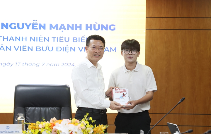Thế hệ trẻ hãy thử và mạnh dạn thử đến tận cùng để tìm ra chính mình- Ảnh 4. Thế hệ trẻ hãy thử và mạnh dạn thử đến tận cùng để tìm ra chính mình- Ảnh 4.
