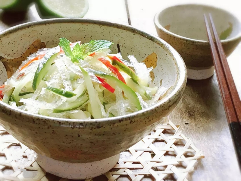 Rau câu trộn dưa chuột giòn ngon mát lạnh - Ảnh 4. Rau câu trộn dưa chuột giòn ngon mát lạnh - Ảnh 4.