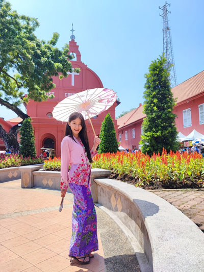 Tường Nguyên kết hợp đam mê du lịch và học ngoại ngữ một cách hiệu quả. Tường Nguyên kết hợp đam mê du lịch và học ngoại ngữ một cách hiệu quả.