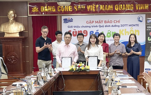 Khởi động chương trình trao tặng 80.000 hũ váng sữa tới các em nhỏ tại 4 tỉnh Tây Nguyên - Ảnh 2. Khởi động chương trình trao tặng 80.000 hũ váng sữa tới các em nhỏ tại 4 tỉnh Tây Nguyên - Ảnh 2.