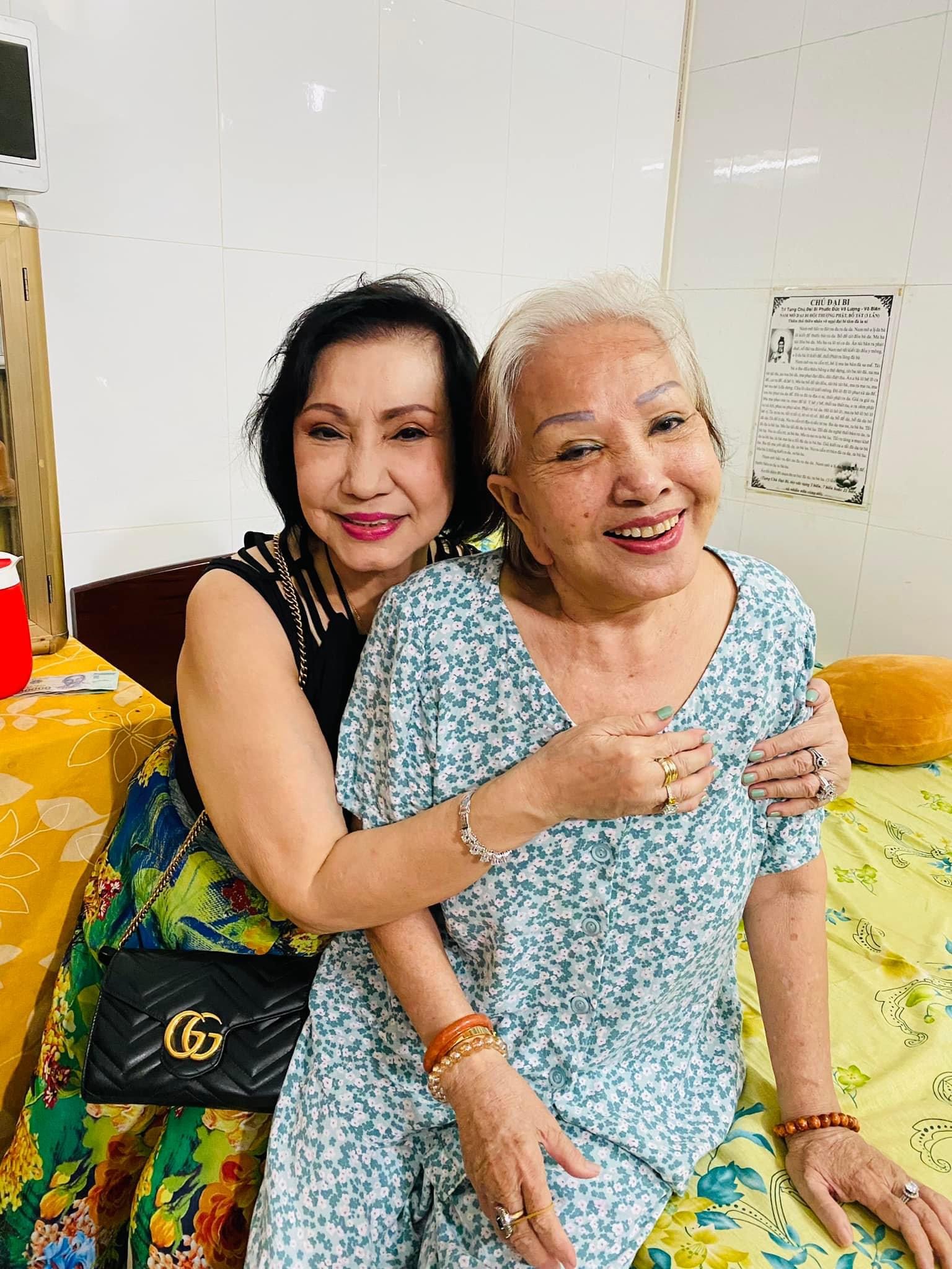 Nghệ sĩ Hồng Nga bị lẫn nhưng không quên ký ức đời Nghệ sĩ Hồng Nga bị lẫn nhưng không quên ký ức đời