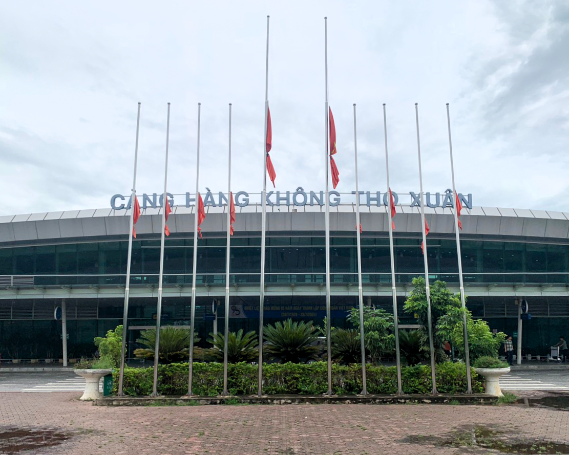 Tăng cường nguồn lực tại sân bay, chuẩn bị chu đáo Quốc tang Tổng Bí thư Nguyễn Phú Trọng- Ảnh 4. Tăng cường nguồn lực tại sân bay, chuẩn bị chu đáo Quốc tang Tổng Bí thư Nguyễn Phú Trọng- Ảnh 4.