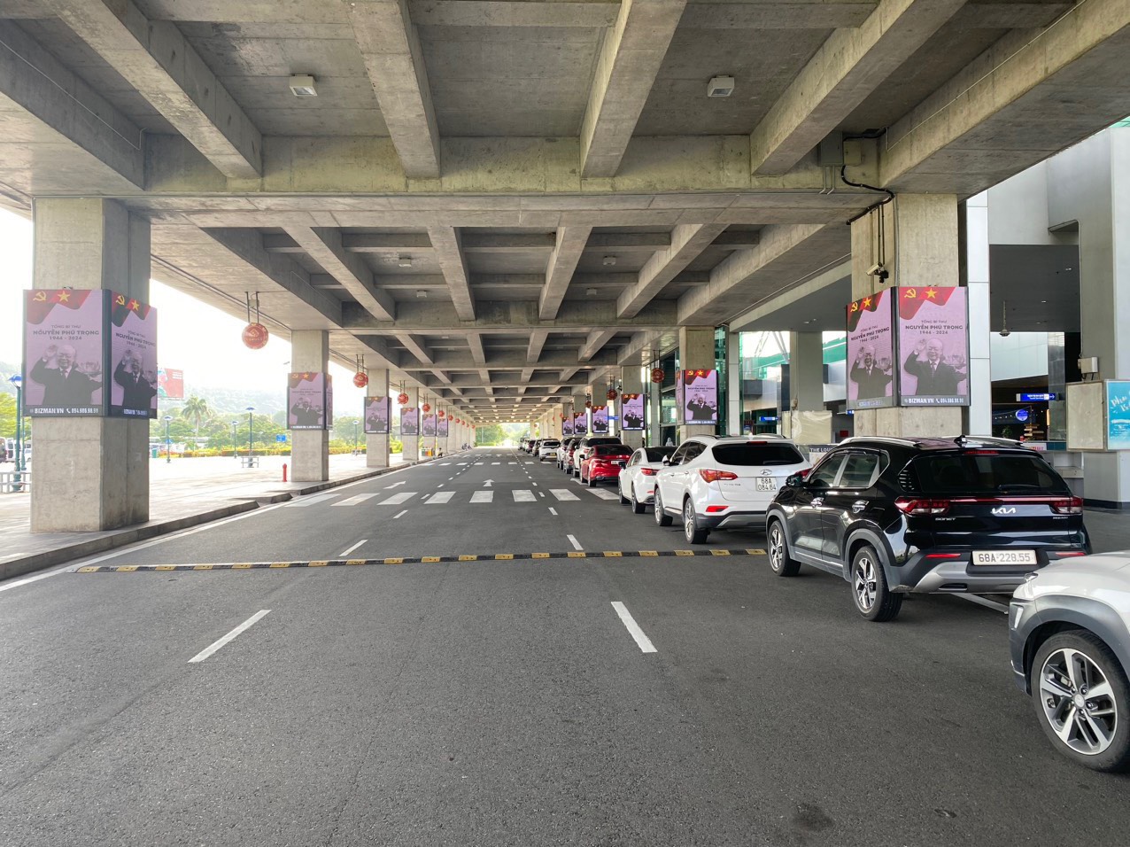 Tăng cường nguồn lực tại sân bay, chuẩn bị chu đáo Quốc tang Tổng Bí thư Nguyễn Phú Trọng- Ảnh 9. Tăng cường nguồn lực tại sân bay, chuẩn bị chu đáo Quốc tang Tổng Bí thư Nguyễn Phú Trọng- Ảnh 9.
