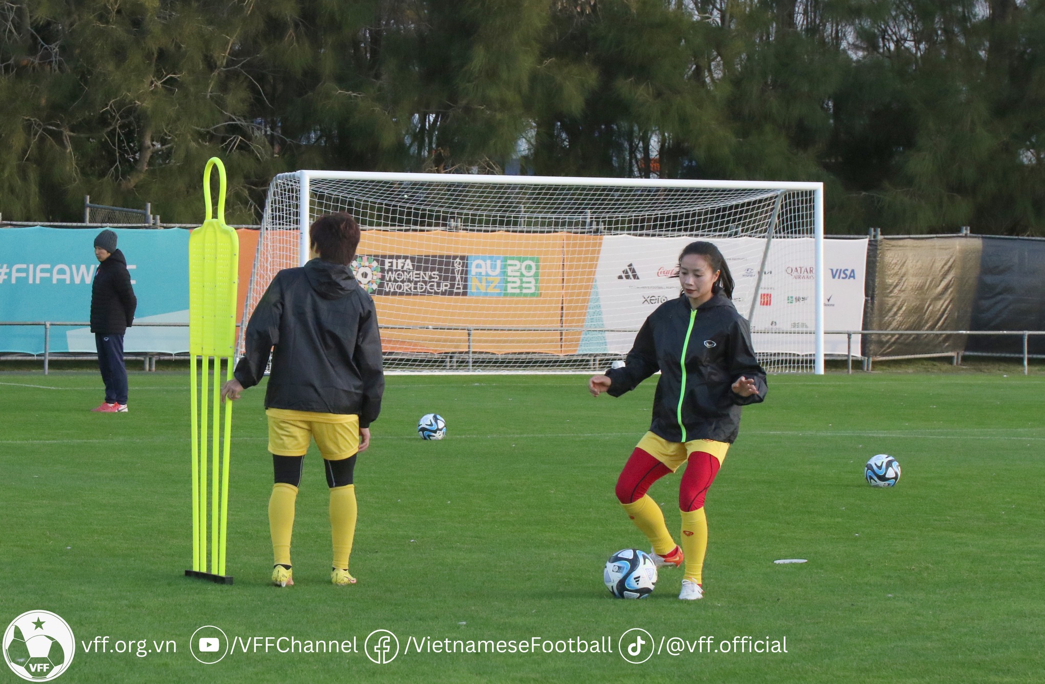 Thanh Nhã và CLB Hà Nội được FIFA tặng quà cực bất ngờ: 2,9 tỉ đồng!- Ảnh 3. Thanh Nhã và CLB Hà Nội được FIFA tặng quà cực bất ngờ: 2,9 tỉ đồng!- Ảnh 3.
