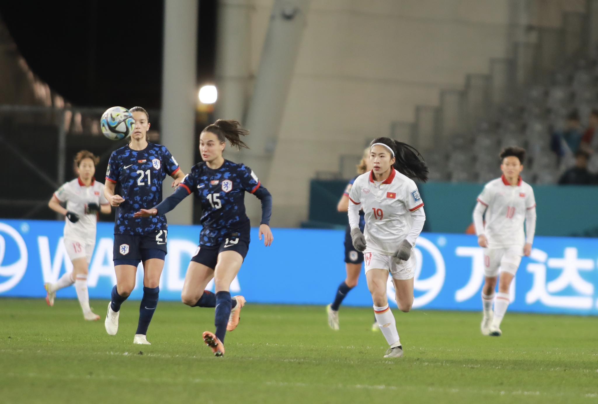 Thanh Nhã và CLB Hà Nội được FIFA tặng quà cực bất ngờ: 2,9 tỉ đồng!- Ảnh 5. Thanh Nhã và CLB Hà Nội được FIFA tặng quà cực bất ngờ: 2,9 tỉ đồng!- Ảnh 5.