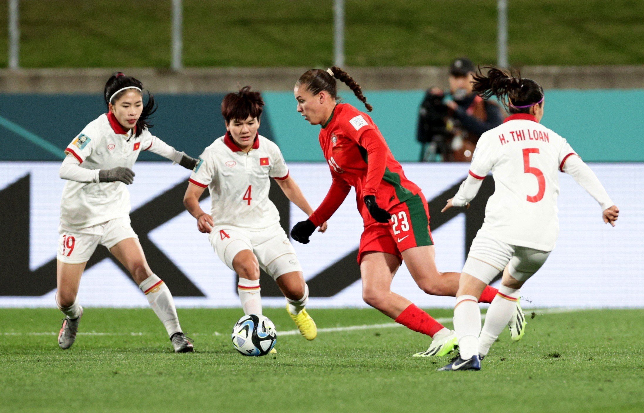 Thanh Nhã và CLB Hà Nội được FIFA tặng quà cực bất ngờ: 2,9 tỉ đồng!- Ảnh 6. Thanh Nhã và CLB Hà Nội được FIFA tặng quà cực bất ngờ: 2,9 tỉ đồng!- Ảnh 6.