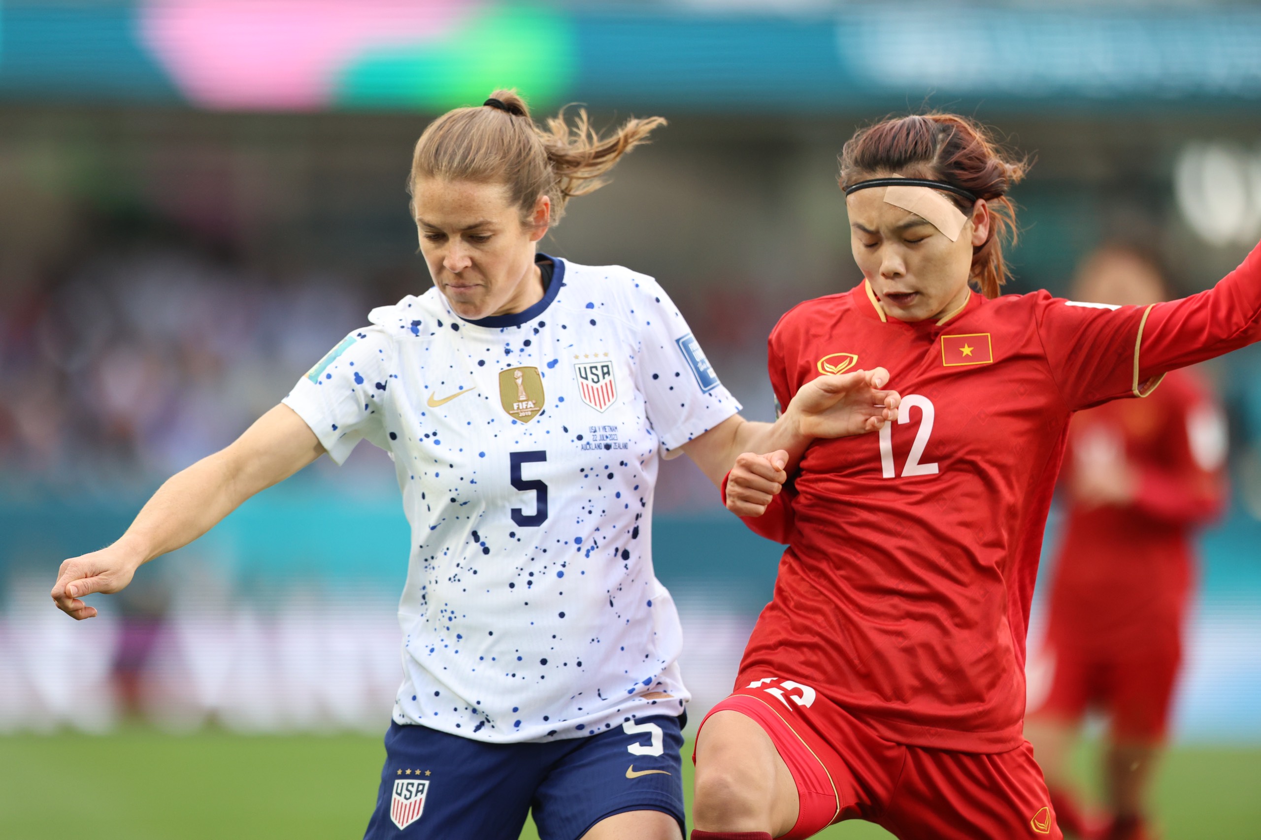 Thanh Nhã và CLB Hà Nội được FIFA tặng quà cực bất ngờ: 2,9 tỉ đồng!- Ảnh 10. Thanh Nhã và CLB Hà Nội được FIFA tặng quà cực bất ngờ: 2,9 tỉ đồng!- Ảnh 10.