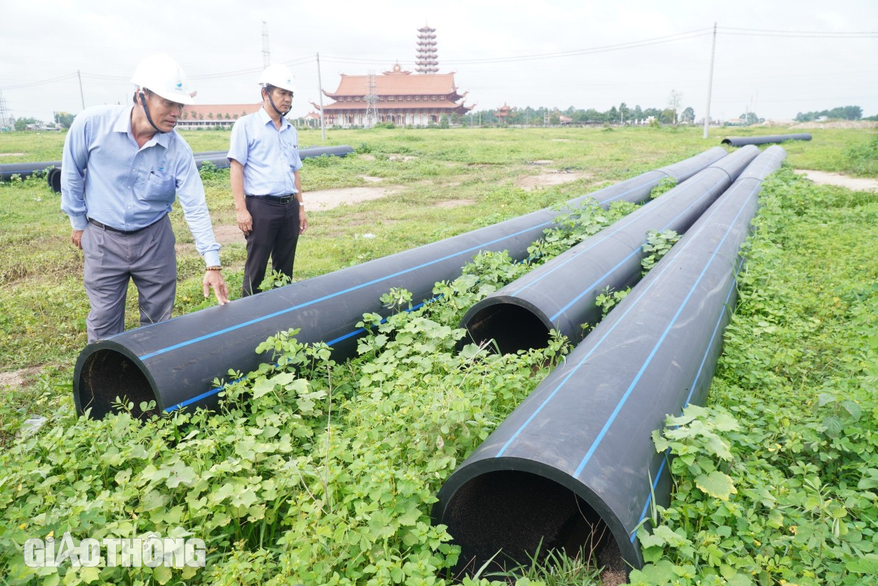 Lắp đường ống dài gần 6km đưa nước sạch vào sân bay Long Thành- Ảnh 9. Lắp đường ống dài gần 6km đưa nước sạch vào sân bay Long Thành- Ảnh 9.