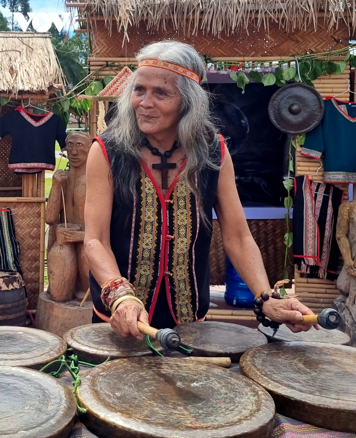 nhớ lời tổng bí thư, người tây nguyên đoàn kết, gìn giữ văn hóa dân tộc hình ảnh 2 nho loi tong bi thu, nguoi tay nguyen doan ket, gin giu van hoa dan toc hinh anh 2