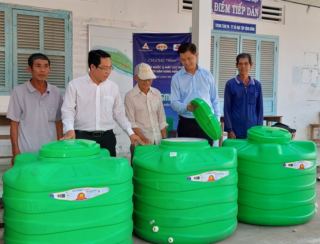 1680924045_Vi-sao-thu-tien-su-dung-dat-cham-chap.jpg - Vietnam.vn